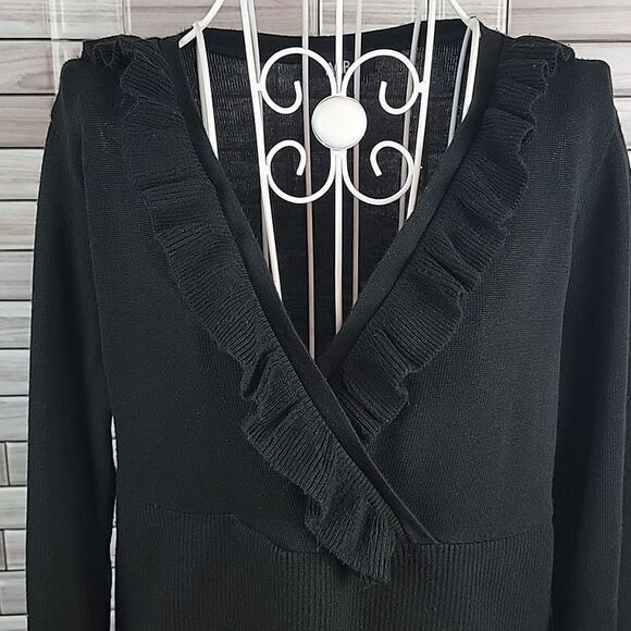 AGB sweater Size L - Picture 2 of 10